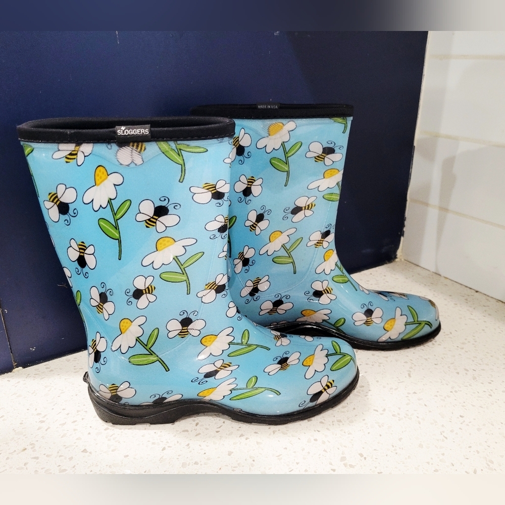 Sloggers Women's Sky Blue Bee & Daisy Rain Boots | Size 9